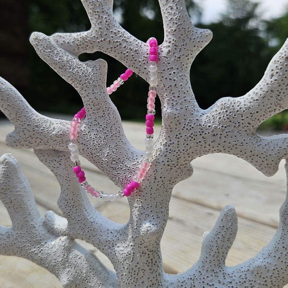 🌸 Handmade Pink & White Beaded Bracelet 🌸